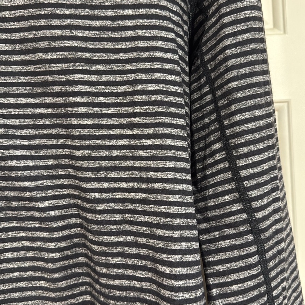 Lululemon Speed Long Sleeve - Picture 10 of 13